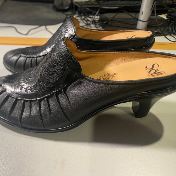 Sofft - Size 9.5M - Women's Camille Black Embroidered Mule - Picture 4 of 11